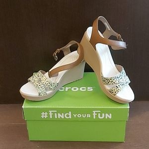 Crocs Leigh II wedge sandals, ditsy print